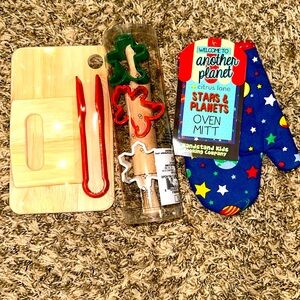 Target | BULLSEYE PLAYGROUND KIDS CHARCUTERIE & BAKING SETS & STARS PLANETS MITT